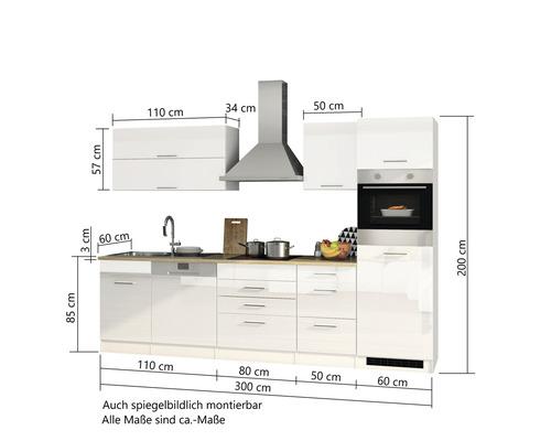 Cuisine équipée avec évier, cuisinière, hotte aspirante et dimensions