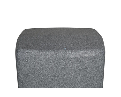 Grauer Pflanzkübel aus Kunststoff